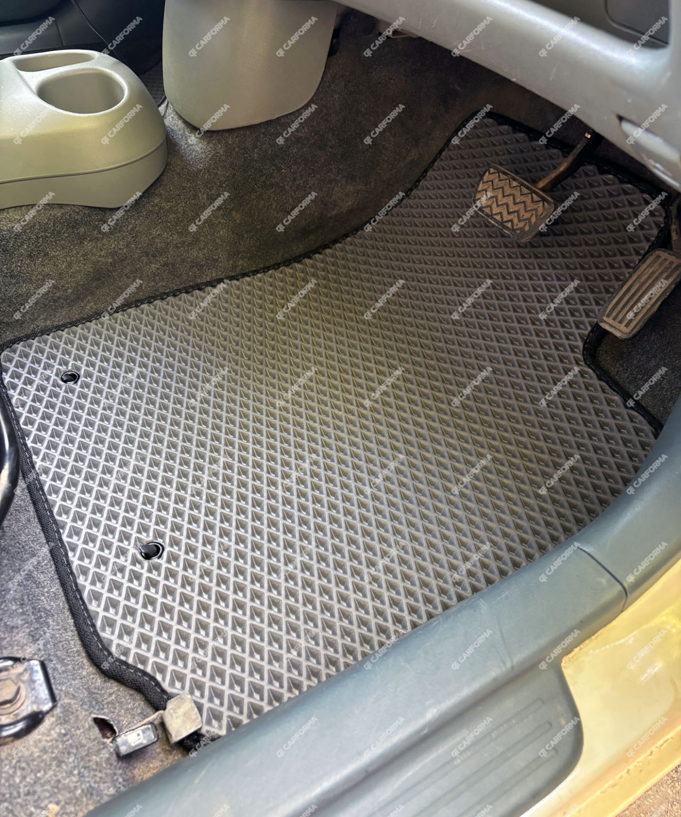 Ворсовые коврики на Toyota Vitz I 1998&nbsp;-&nbsp;2005 в Ярославле